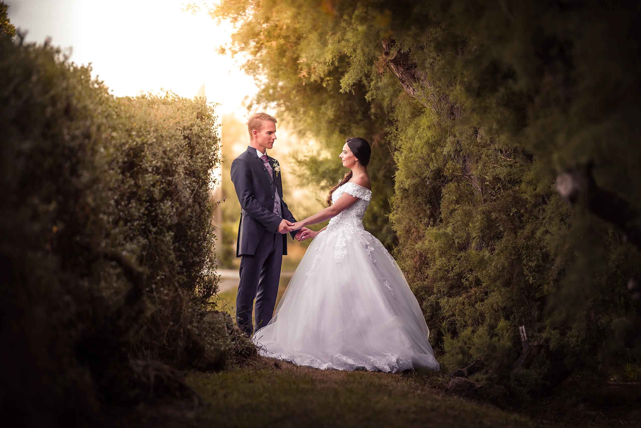 Photo couple du mariage prise par le photographe à Montpellier.