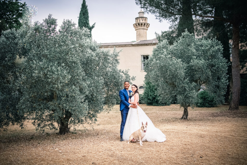 Photographe de mariage à montpellier à fait un super reportage photo de couple de mariés au Château de Granoupiac.