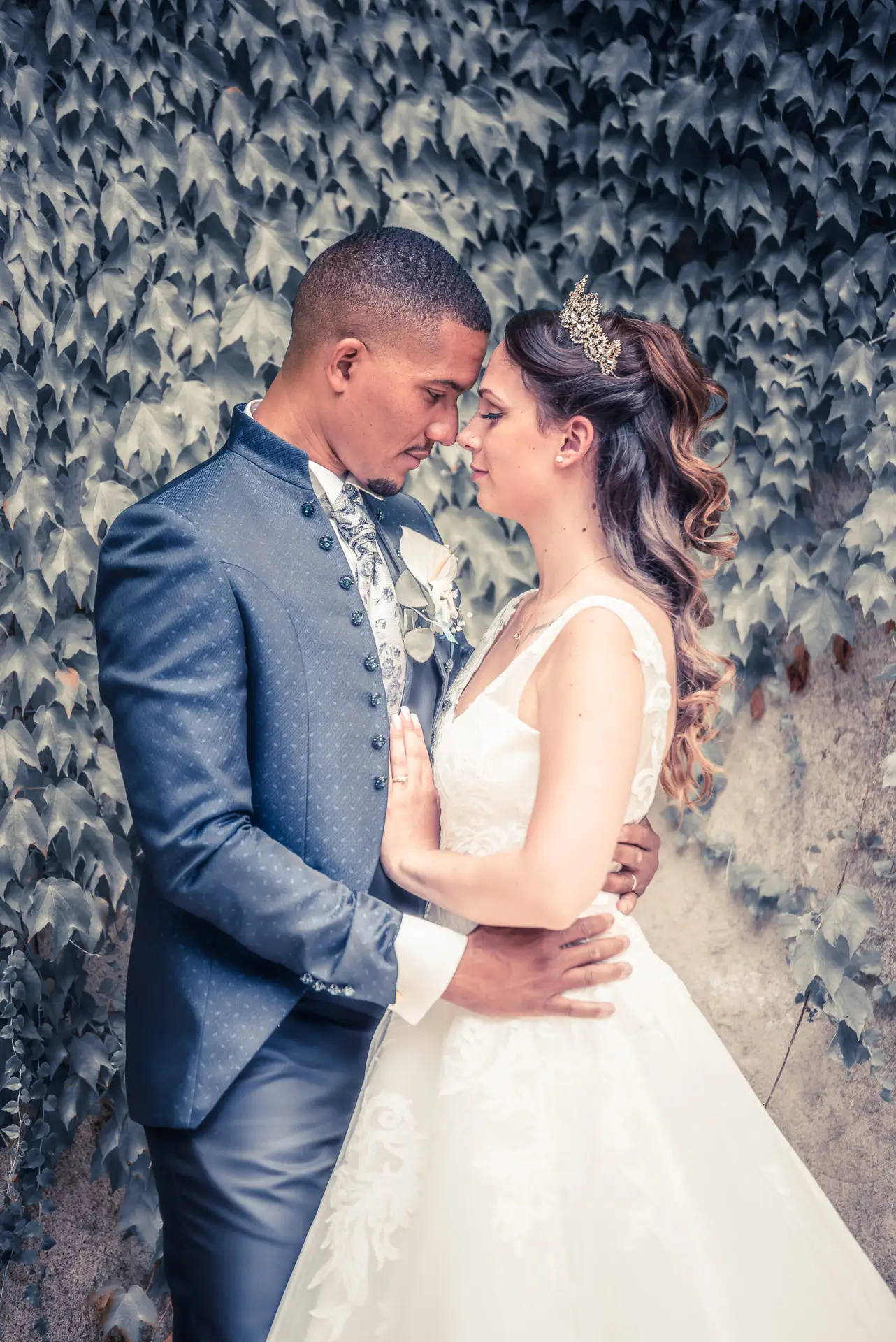 Prix photographe mariage pour photo de couple de mariage artistique romantique et poétique prise par le photographe mariage Alexandre Flury.